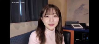 年轻少年在高清视频中享受吸吮大黑鸡巴